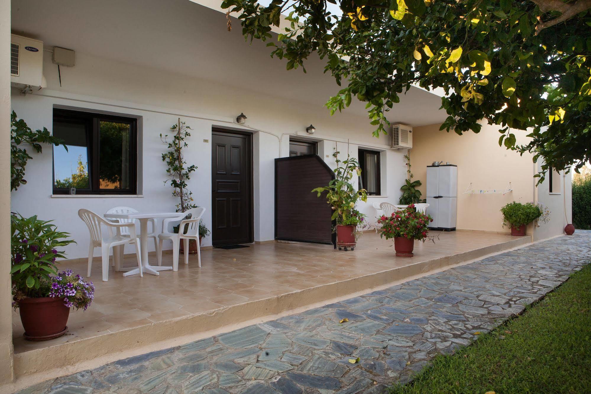 Studios Kydonia Gerani  Exterior photo