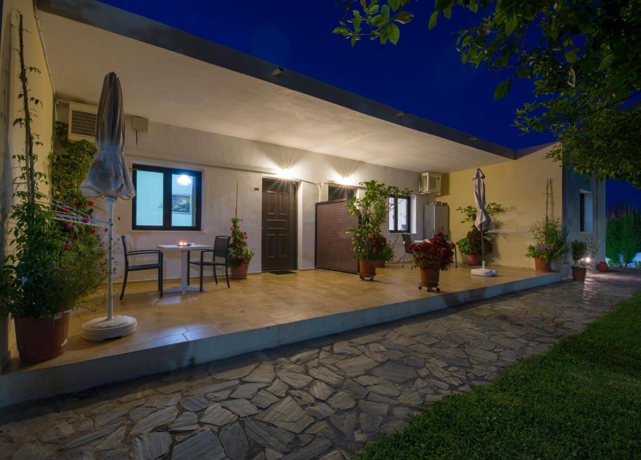 Studios Kydonia Gerani  Exterior photo